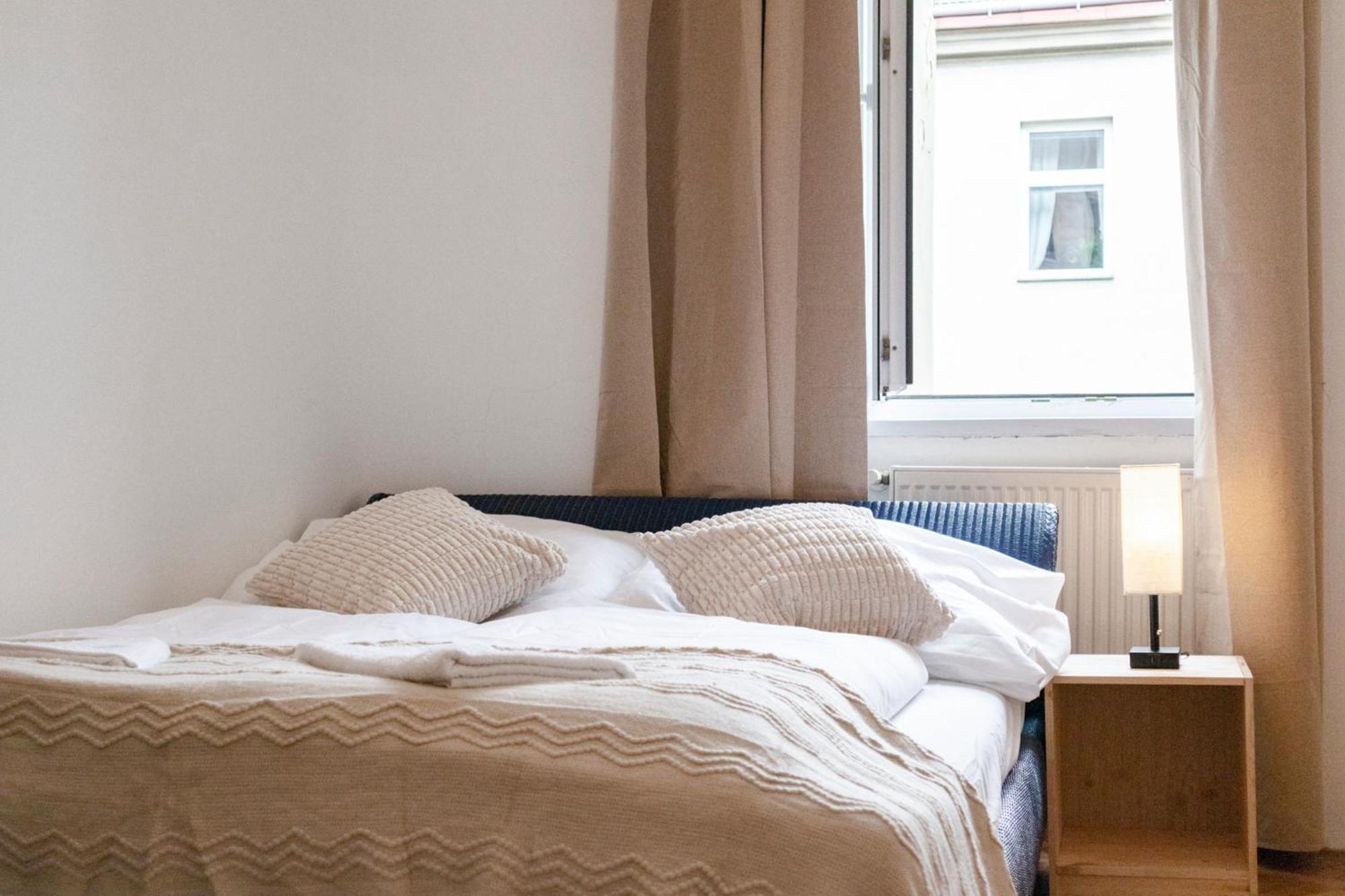 Prime Location & Peaceful Shared 2 Bedroom Apt With Backyard Βιέννη Εξωτερικό φωτογραφία